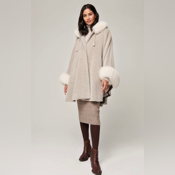 Skye Hooded Alpaca Wool-Blend Cape with Fur Trim - Picture 5 of 10